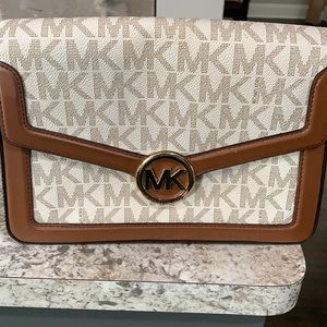 Michael Kors crossbody